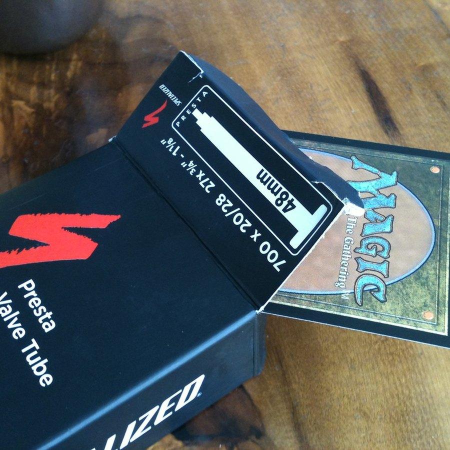 Deck Box Magnetik Premium
